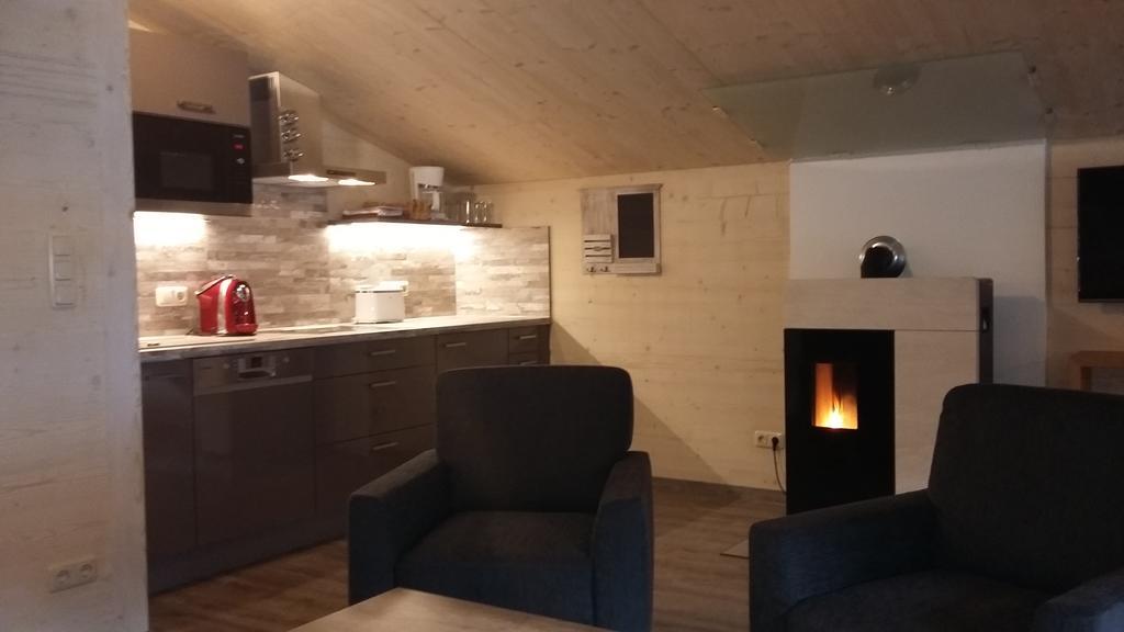 Appartements Alpenland Lermoos Zimmer foto