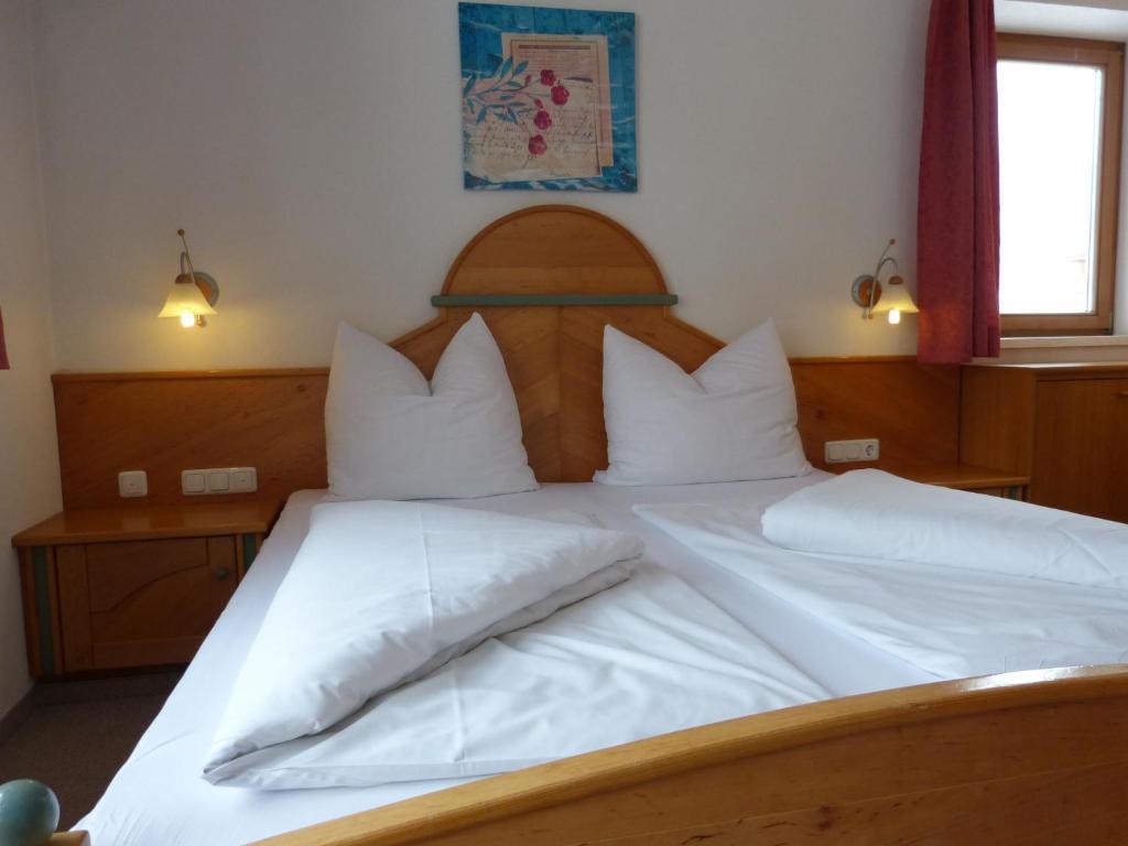 Appartements Alpenland Lermoos Zimmer foto